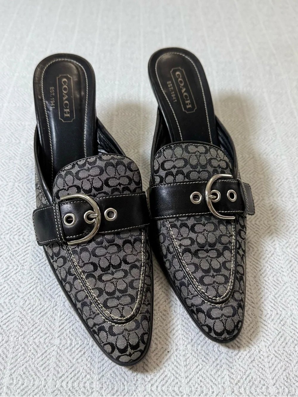 Vintage Coach Logo Canvas Mules Kitten Heels Pointy Toe Buckled with box 8 1/2